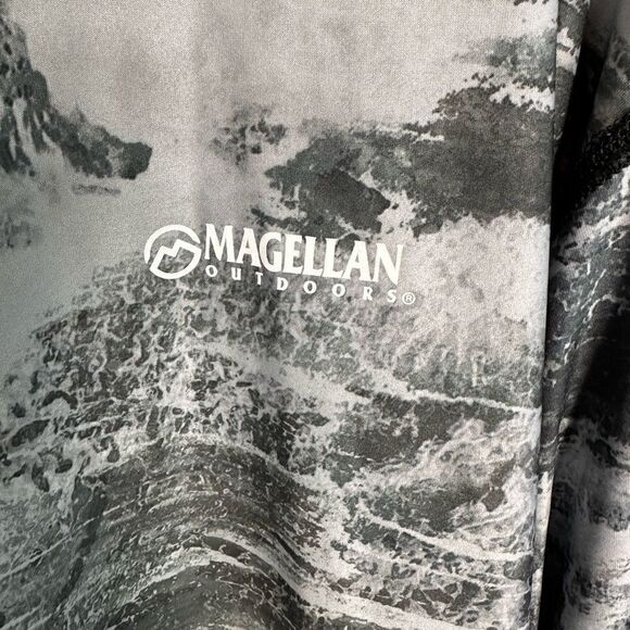 Magellan Outdoors Men's Realtree Aspect Ombre Reversible Long Sleeve T-shirt. - Picture 3 of 6